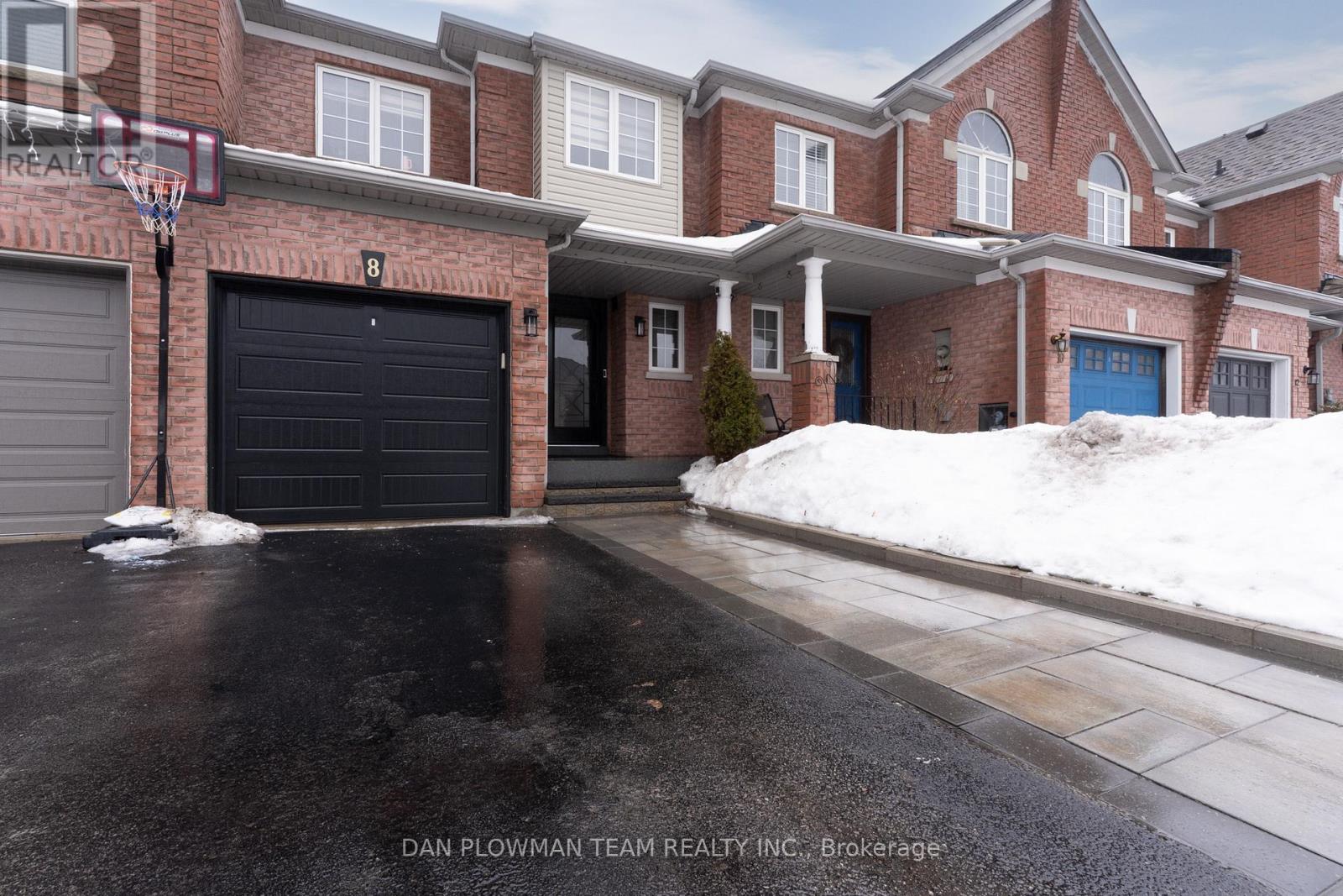 8 Oglevie Drive, Whitby, Ontario  L1R 2Y4 - Photo 2 - E12798968