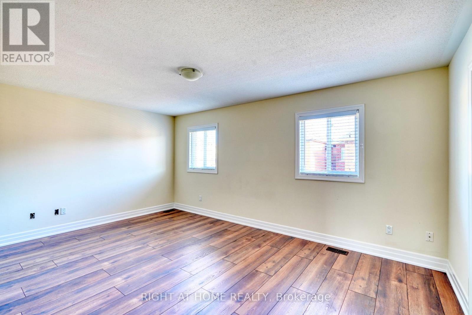 17 Mercury Avenue, Georgina, Ontario  L4P 0H1 - Photo 24 - N12827560