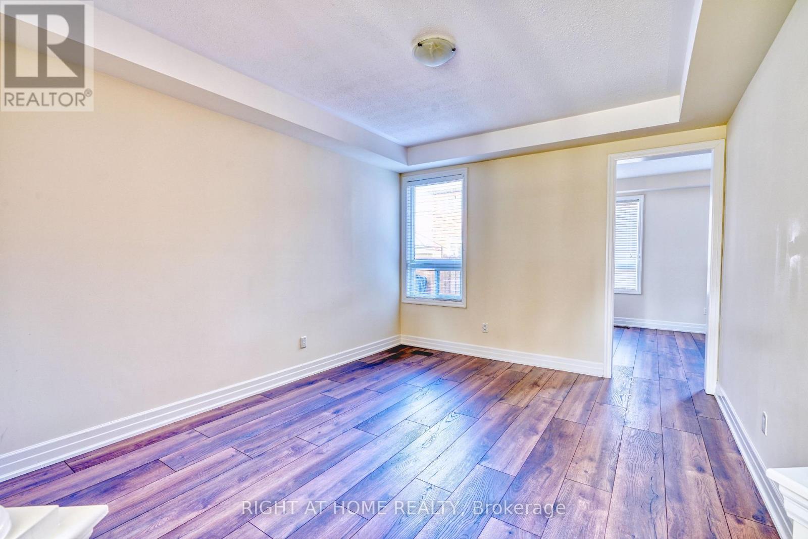 17 Mercury Avenue, Georgina, Ontario  L4P 0H1 - Photo 6 - N12827560