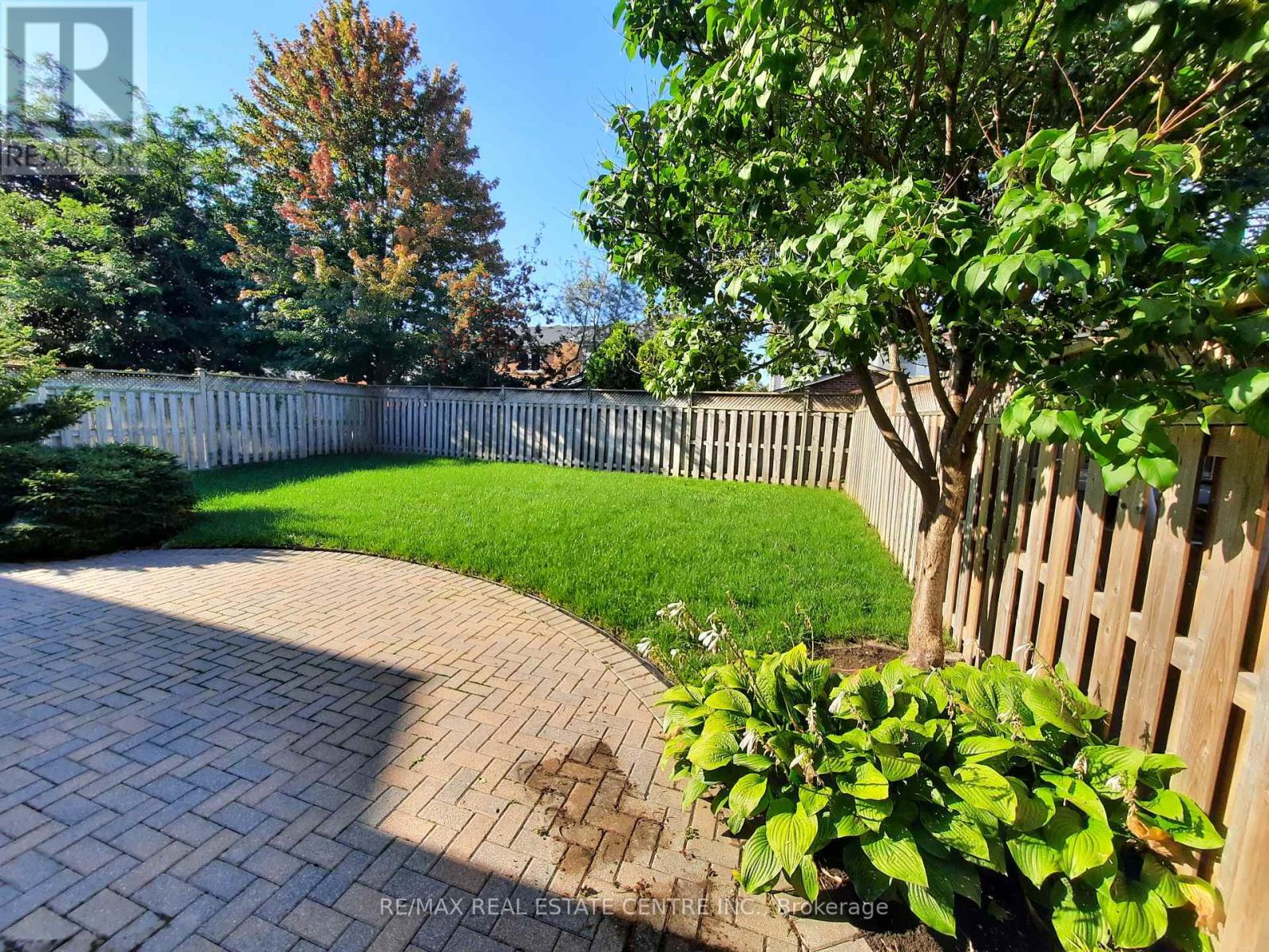 7 Curry Crescent, Halton Hills, Ontario  L7G 5L4 - Photo 41 - W12800518