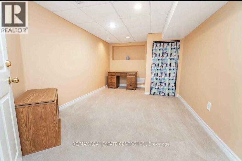 7 Curry Crescent, Halton Hills (Georgetown), Ontario  L7G 5L4 - Photo 29 - W12800518