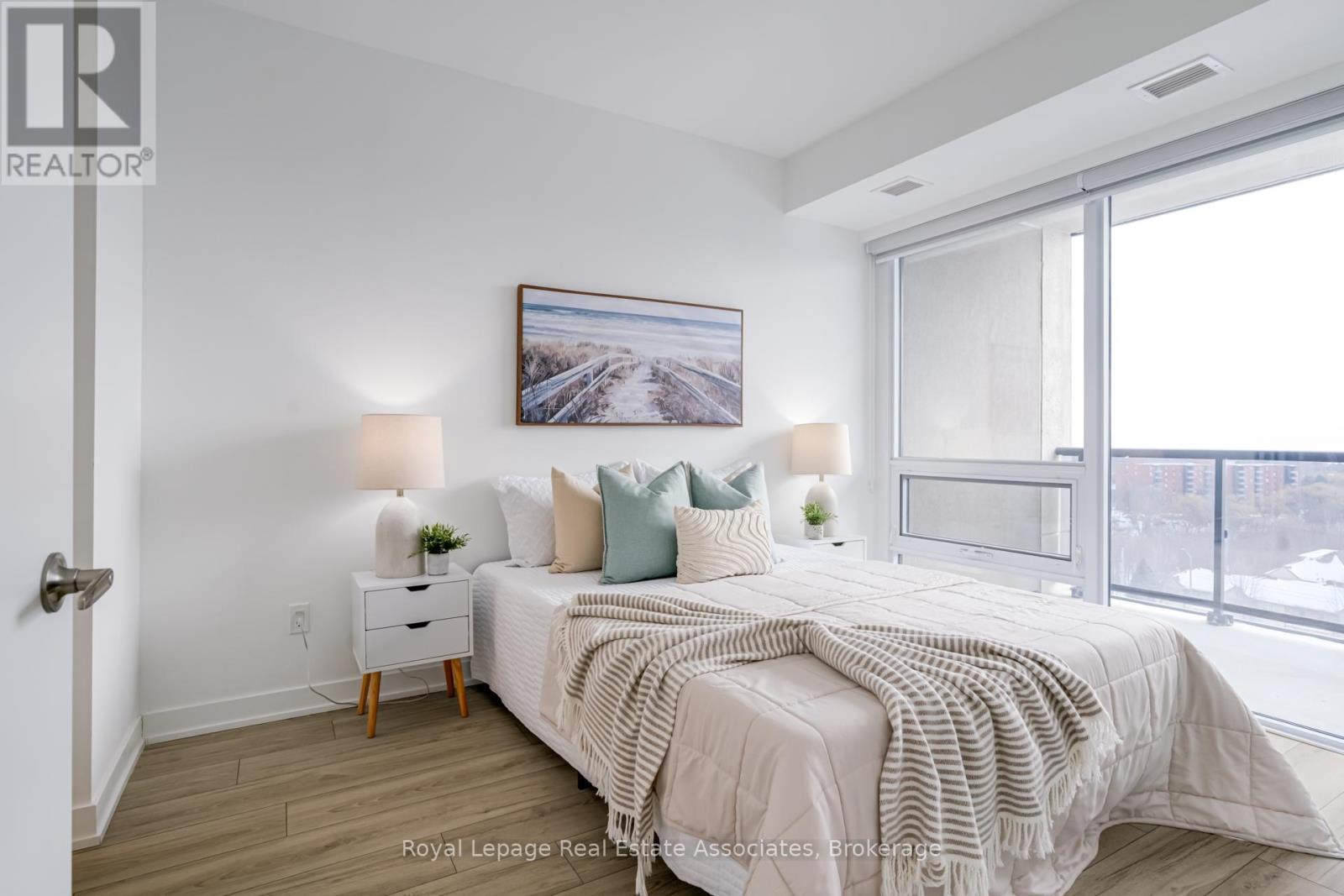 1004 - 1035 Southdown Road, Mississauga, Ontario  L5J 0A3 - Photo 16 - W12827516