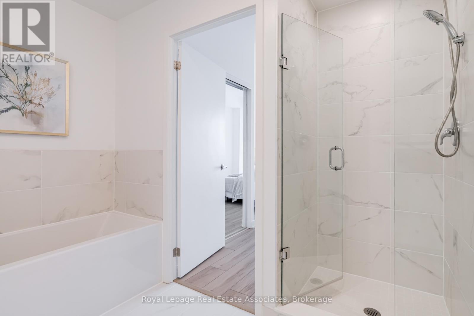 1004 - 1035 Southdown Road, Mississauga, Ontario  L5J 0A3 - Photo 21 - W12827516