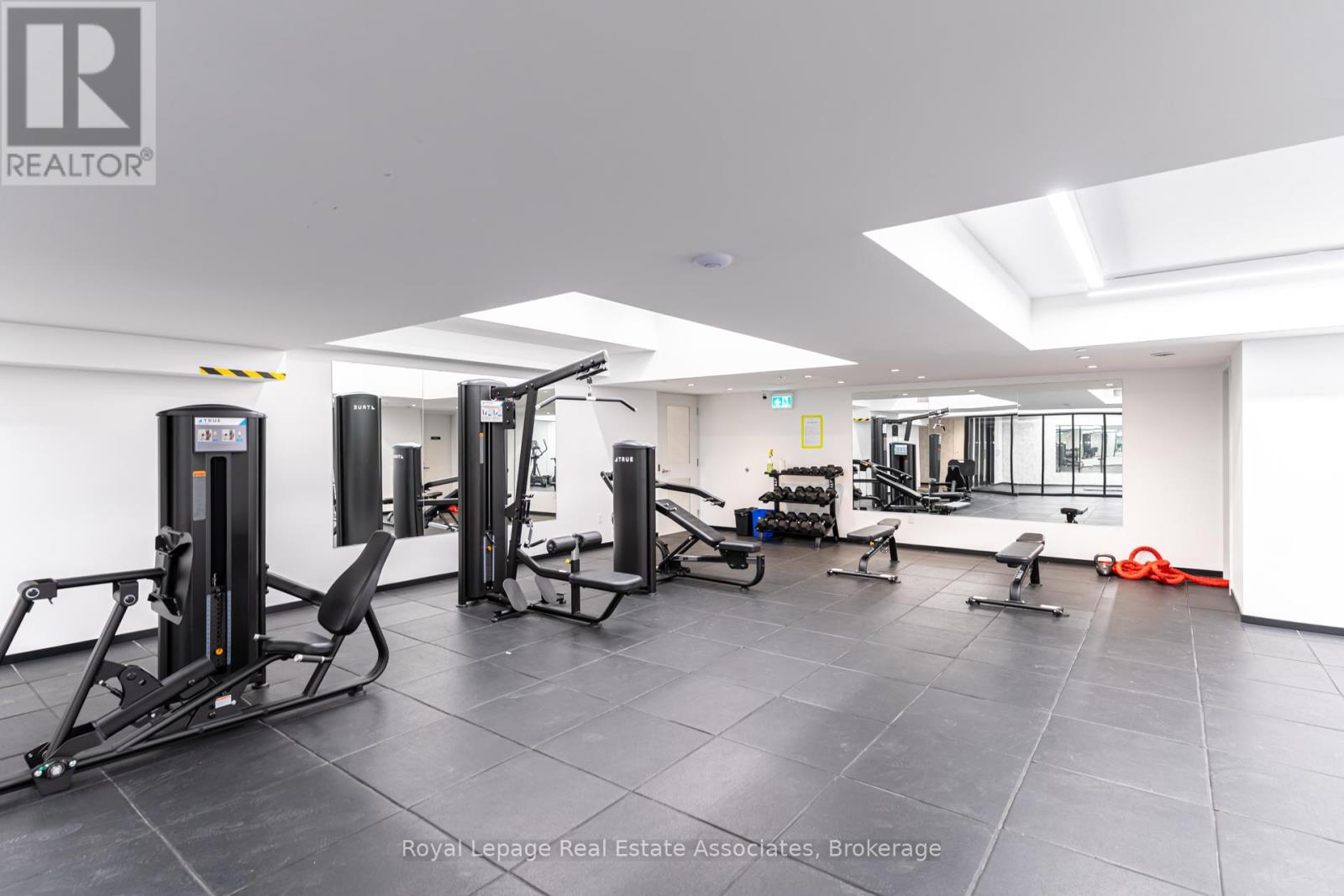 1004 - 1035 Southdown Road, Mississauga, Ontario  L5J 0A3 - Photo 33 - W12827516