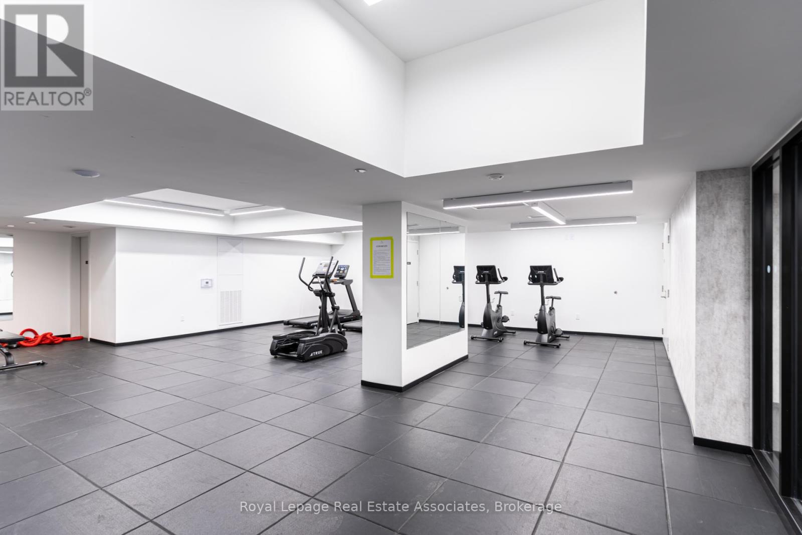 1004 - 1035 Southdown Road, Mississauga, Ontario  L5J 0A3 - Photo 34 - W12827516