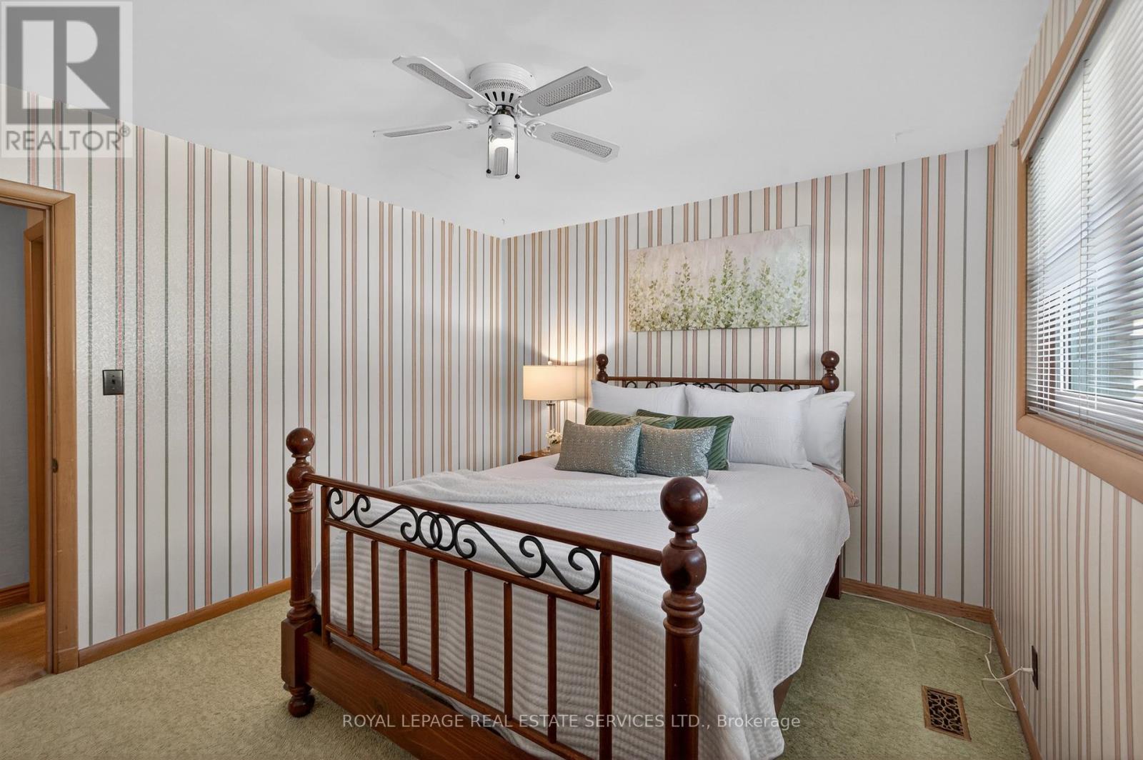 327 Strathcona Drive, Burlington, Ontario  L7L 2E2 - Photo 30 - W12827526