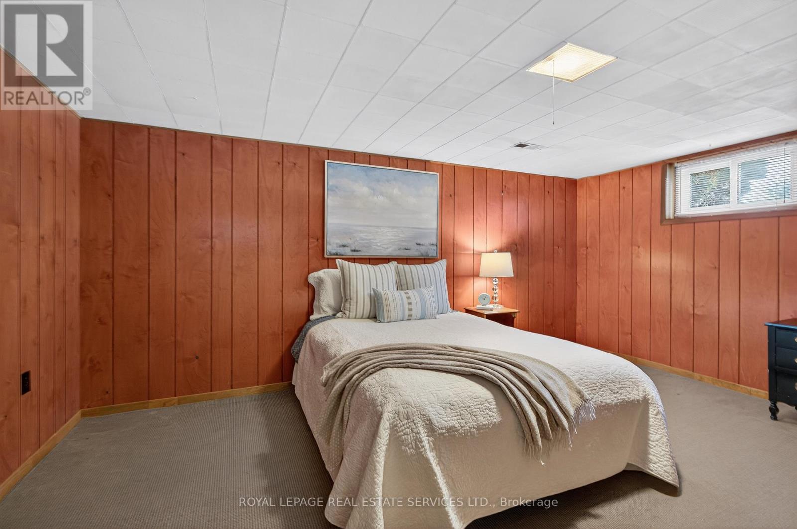 327 Strathcona Drive, Burlington, Ontario  L7L 2E2 - Photo 39 - W12827526