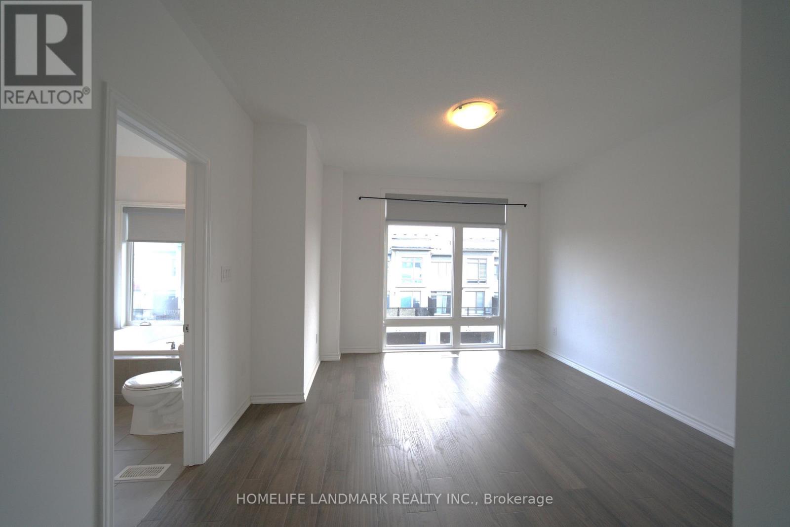 Unit 7 - 2485 Badger Crescent, Oakville, Ontario  L6M 5L9 - Photo 11 - W12827554