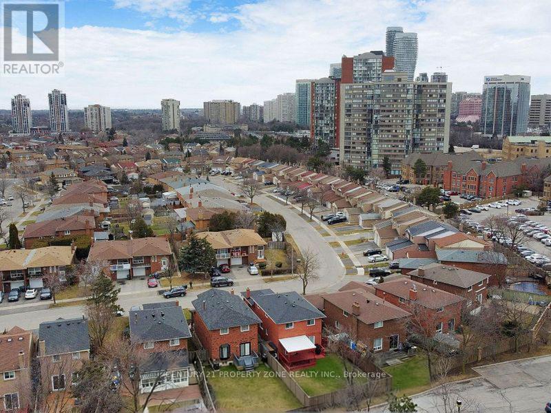 129 Chalfield Lane, Mississauga, Ontario  L6Z 1K8 - Photo 36 - W12827576