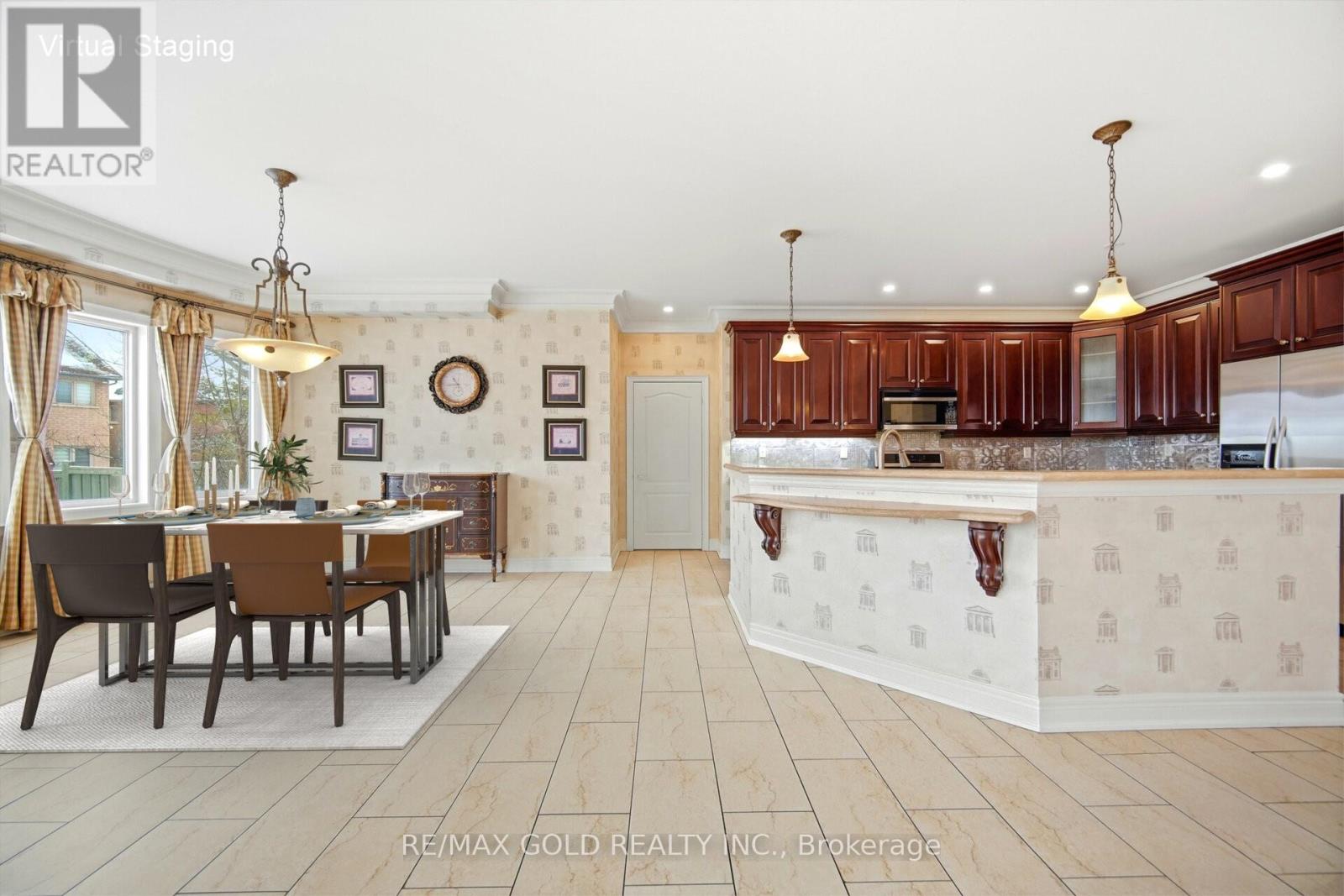 3 Valleycreek Drive, Brampton, Ontario  L6P 2C2 - Photo 7 - W12827580