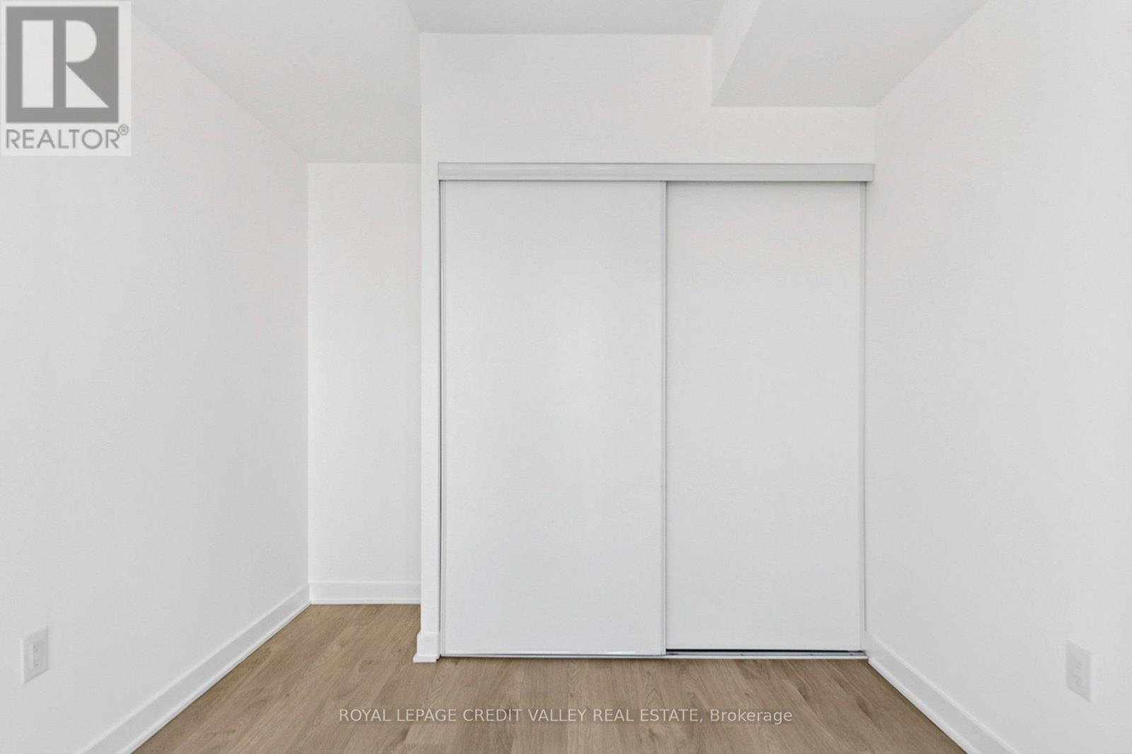 1413 - 3900 Confederation Parkway, Mississauga, Ontario L5B 0M3 - Photo 22 - W12827614