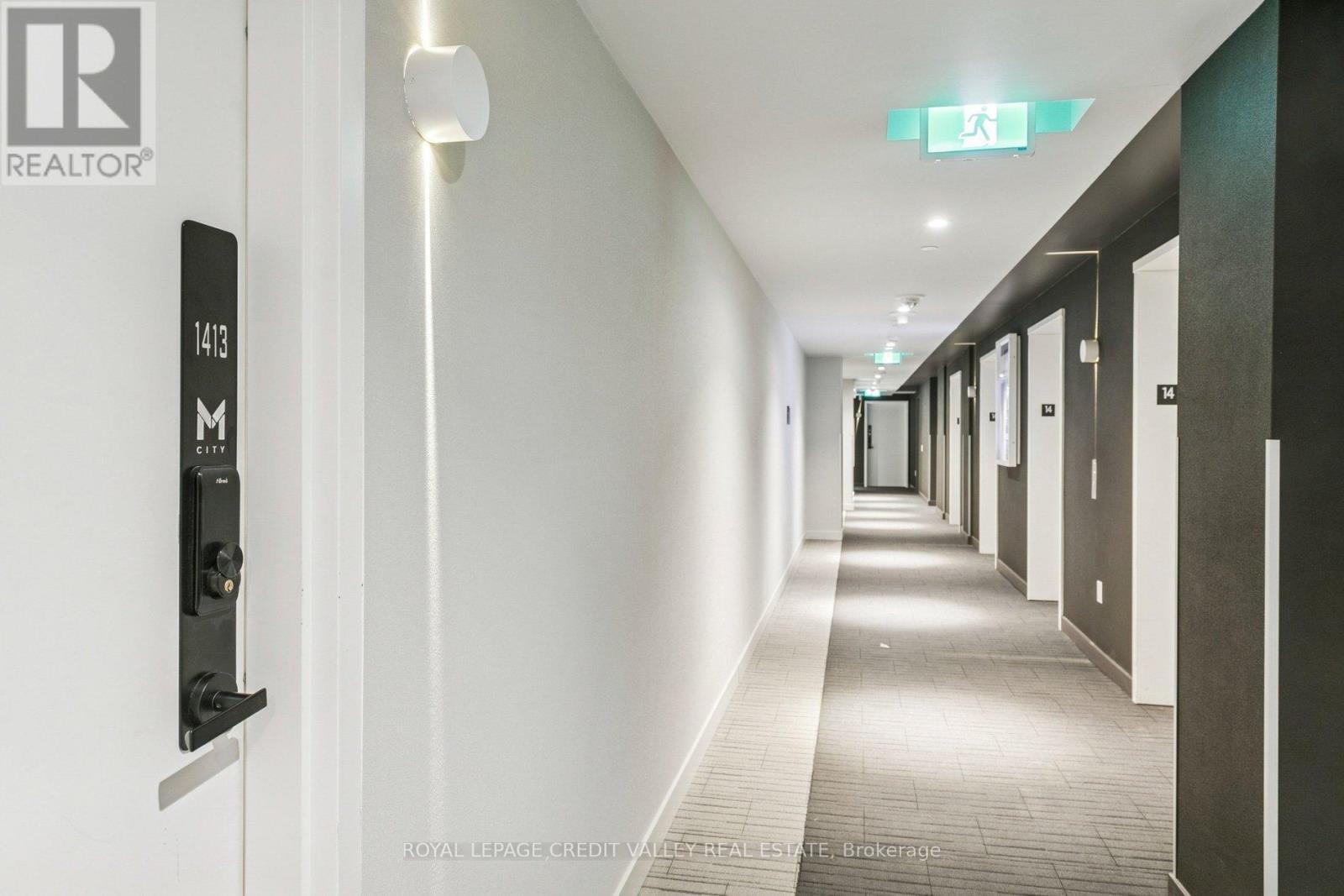 1413 - 3900 Confederation Parkway, Mississauga, Ontario L5B 0M3 - Photo 31 - W12827614