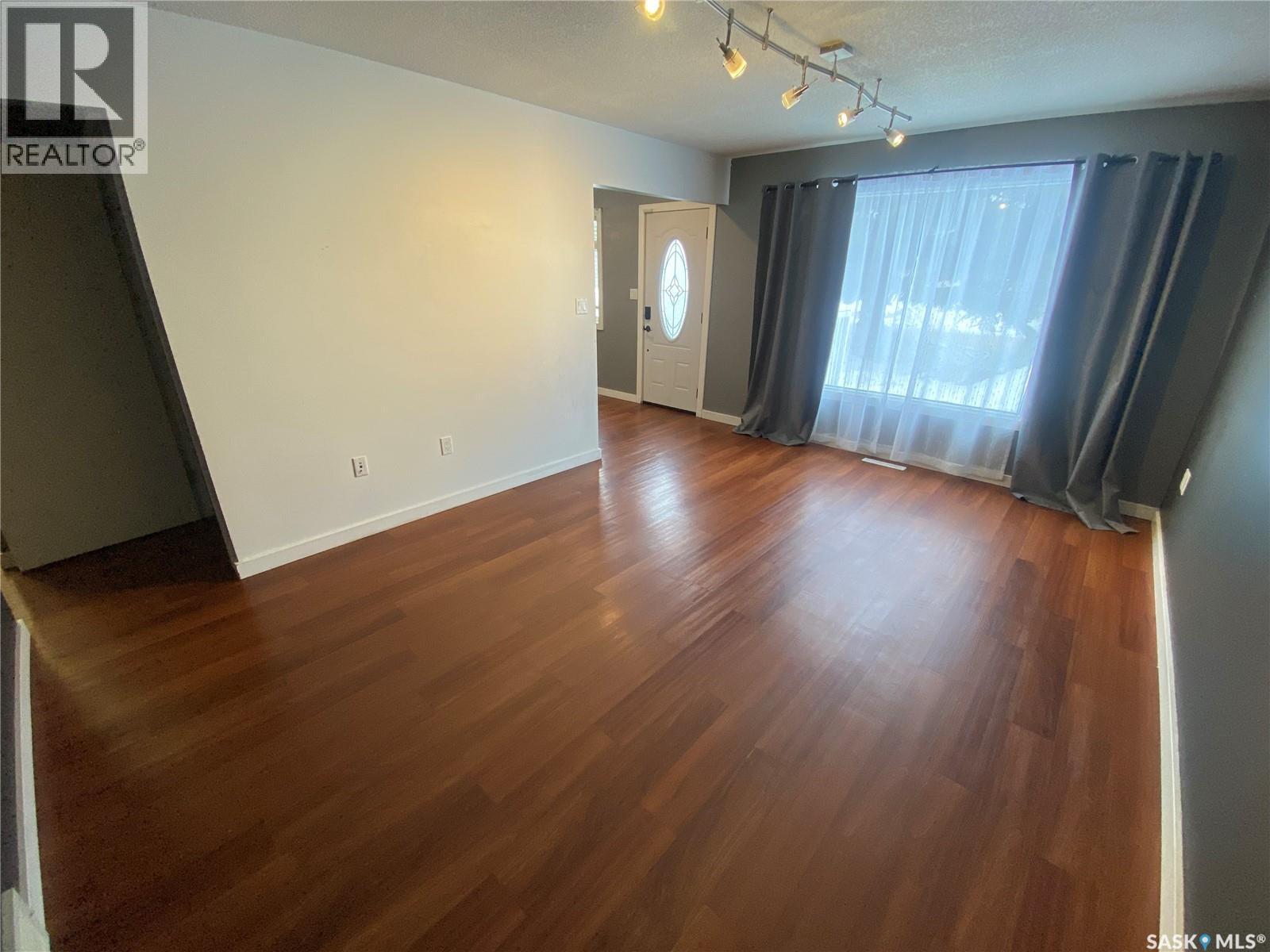 15 Redwood Drive, Yorkton, Saskatchewan  S3N 2N3 - Photo 7 - SK029004