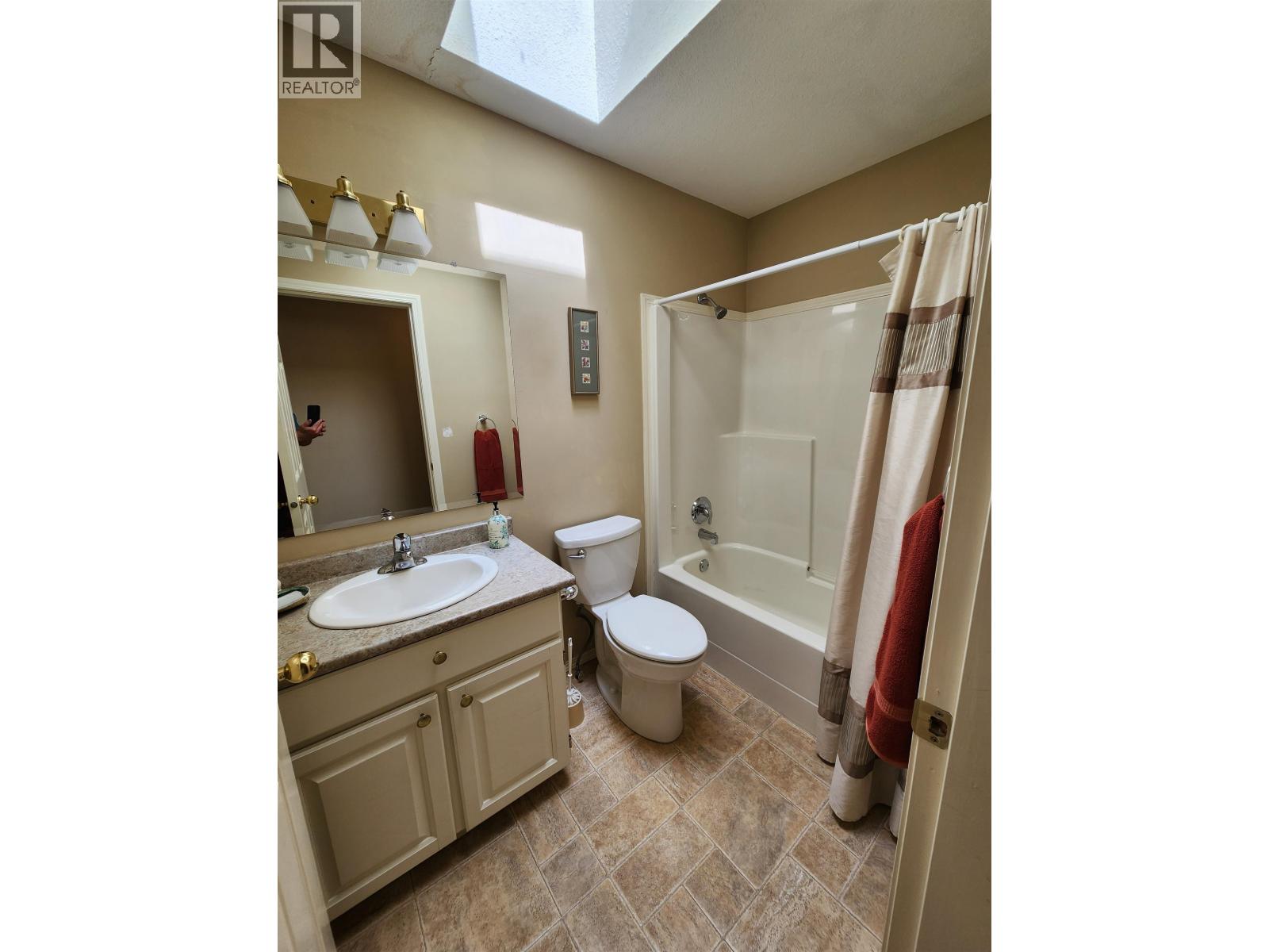 5207 Kallum Drive, 108 Mile Ranch, British Columbia  V0K 2Z0 - Photo 15 - R3093791