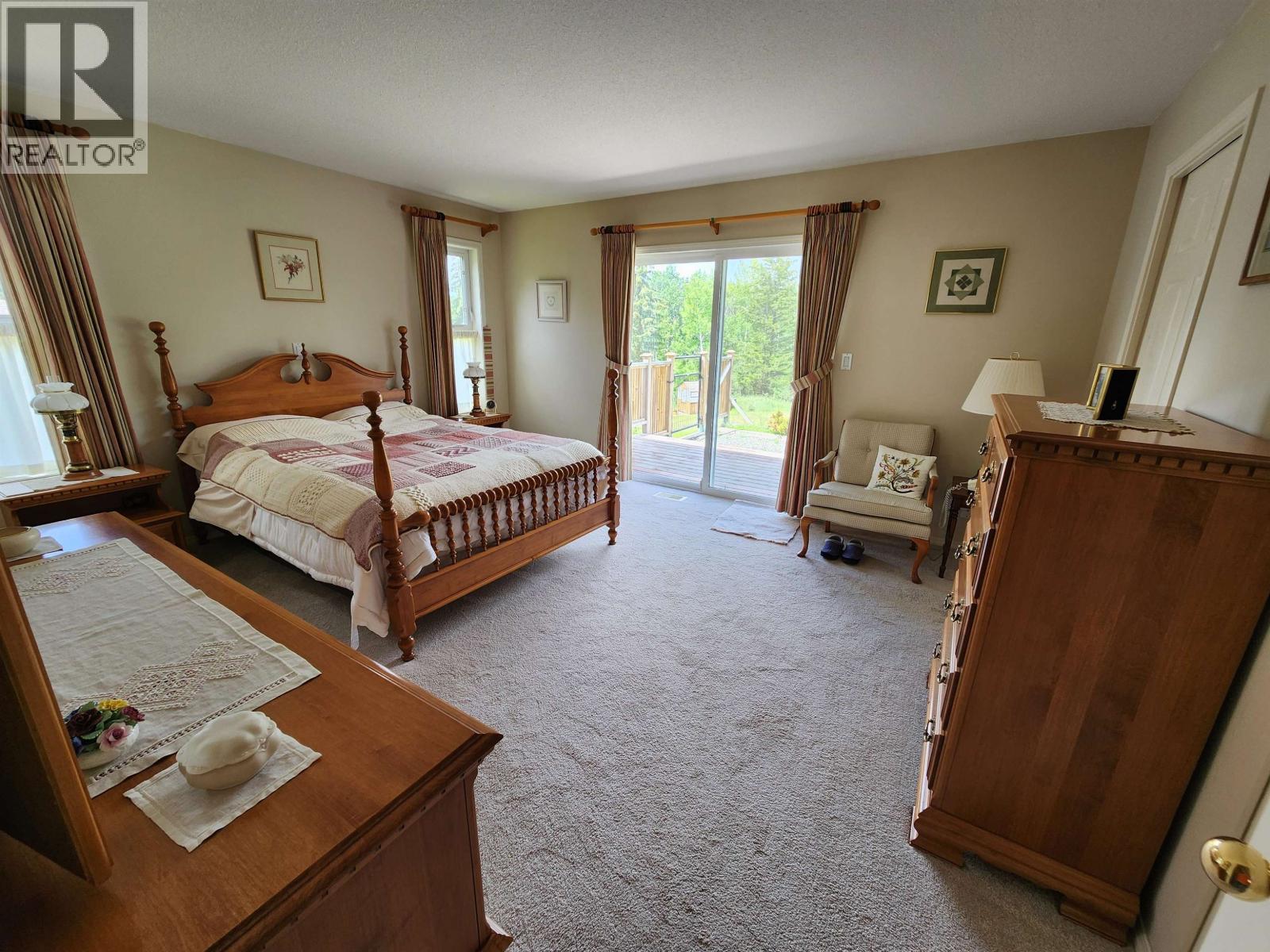 5207 Kallum Drive, 108 Mile Ranch, British Columbia  V0K 2Z0 - Photo 16 - R3093791