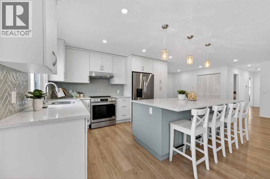 60 Sunmount Close Se, Calgary, Alberta  T2X 1V6 - Photo 7 - A2287255