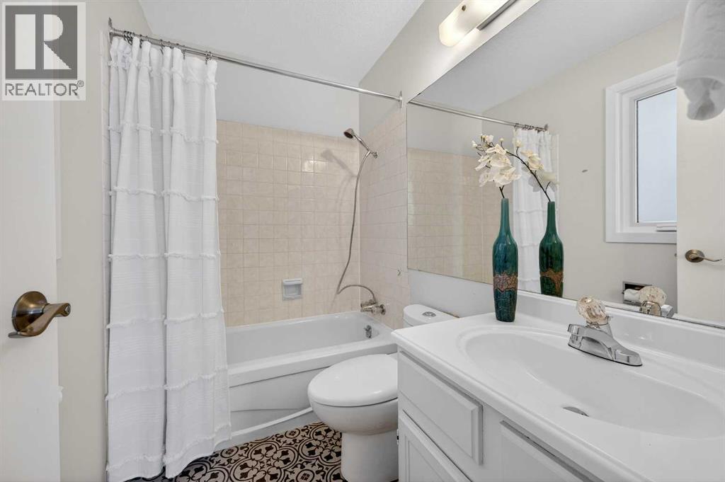 60 Sunmount Close Se, Calgary, Alberta  T2X 1V6 - Photo 27 - A2287255