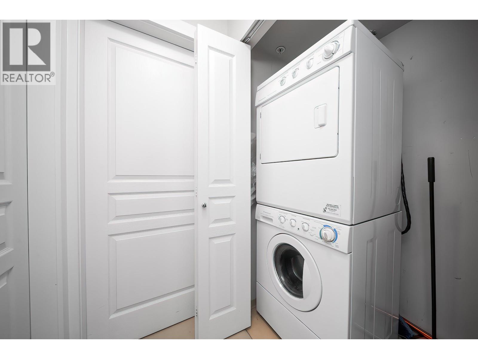 312 9329 University, Burnaby, British Columbia  V5A 4Y4 - Photo 17 - R3094104