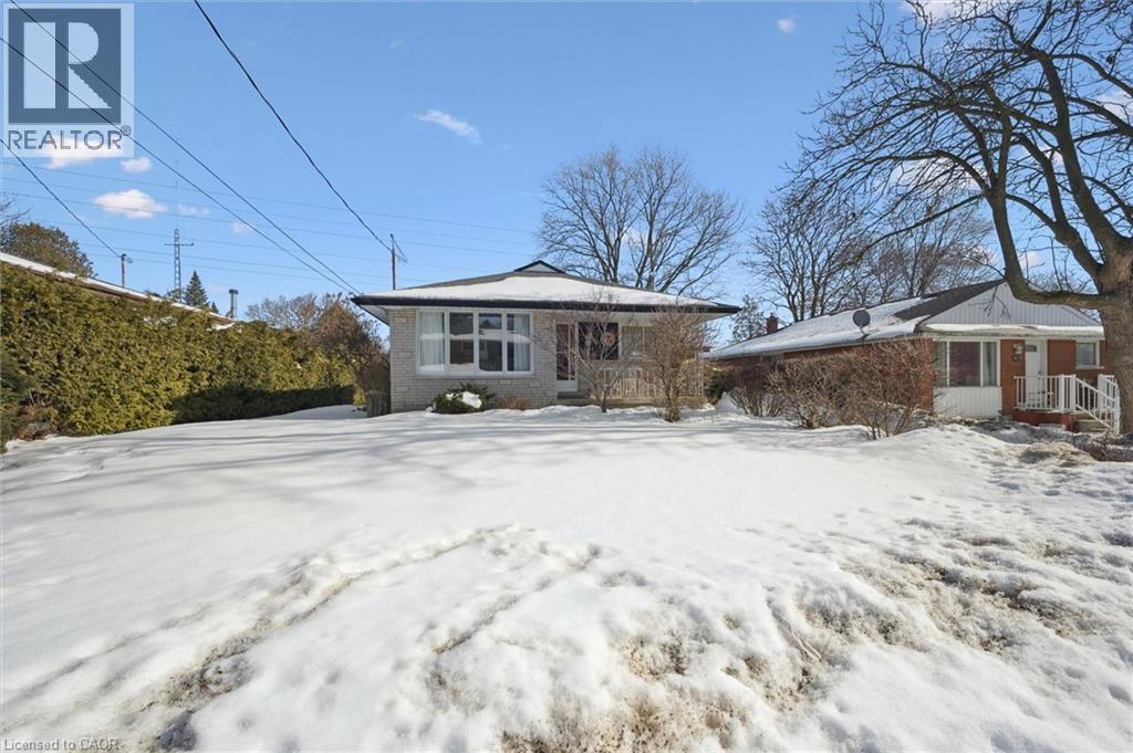 358 Southill Drive, Kitchener, Ontario  N2A 2R1 - Photo 2 - 40802335