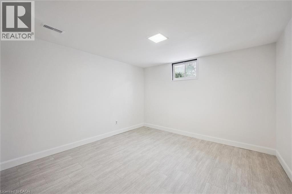 358 Southill Drive, Kitchener, Ontario  N2A 2R1 - Photo 22 - 40802335