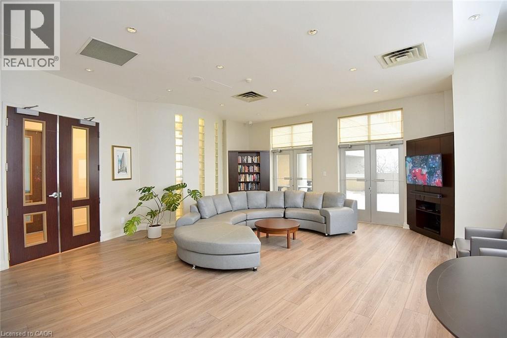 25 The Esplanade Unit# 519, Toronto, Ontario M5E 1W5 - Photo 39 - 40807824