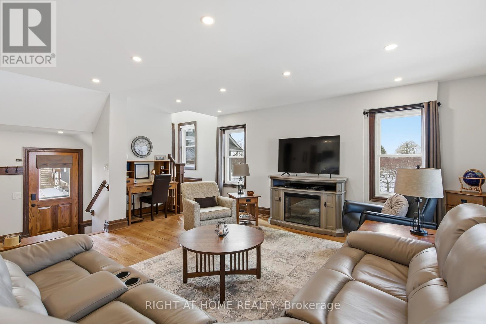 43 Scott Street, Niagara-On-The-Lake, Ontario  L0S 1J0 - Photo 21 - X12827608