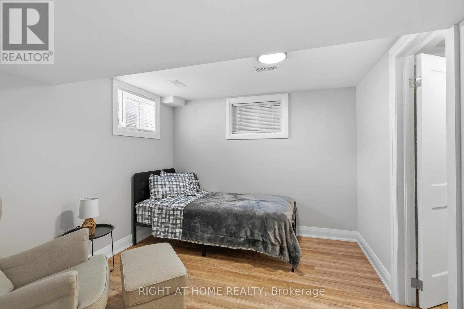 43 Scott Street, Niagara-On-The-Lake, Ontario  L0S 1J0 - Photo 34 - X12827608