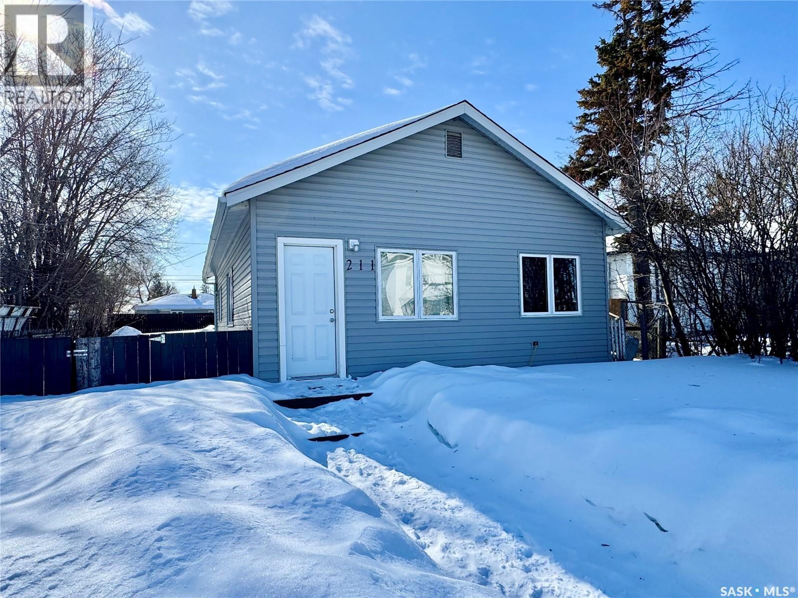 211 9th STREET E, prince albert, Saskatchewan