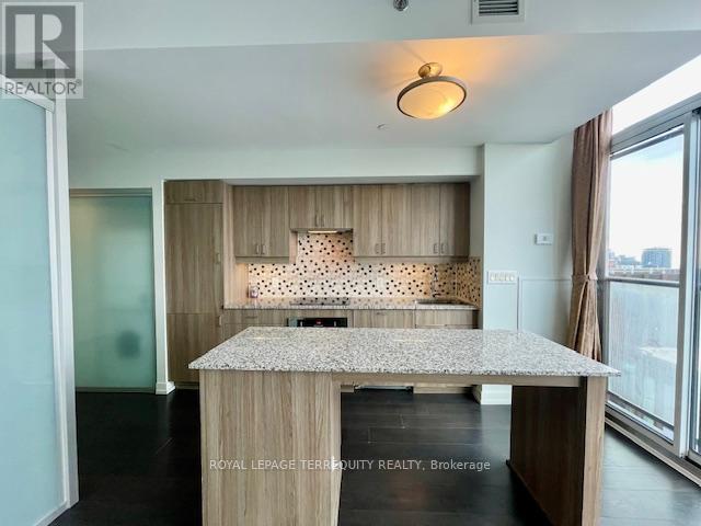 P101 - 426 University Avenue, Toronto, Ontario  M5G 1S9 - Photo 12 - C12681530