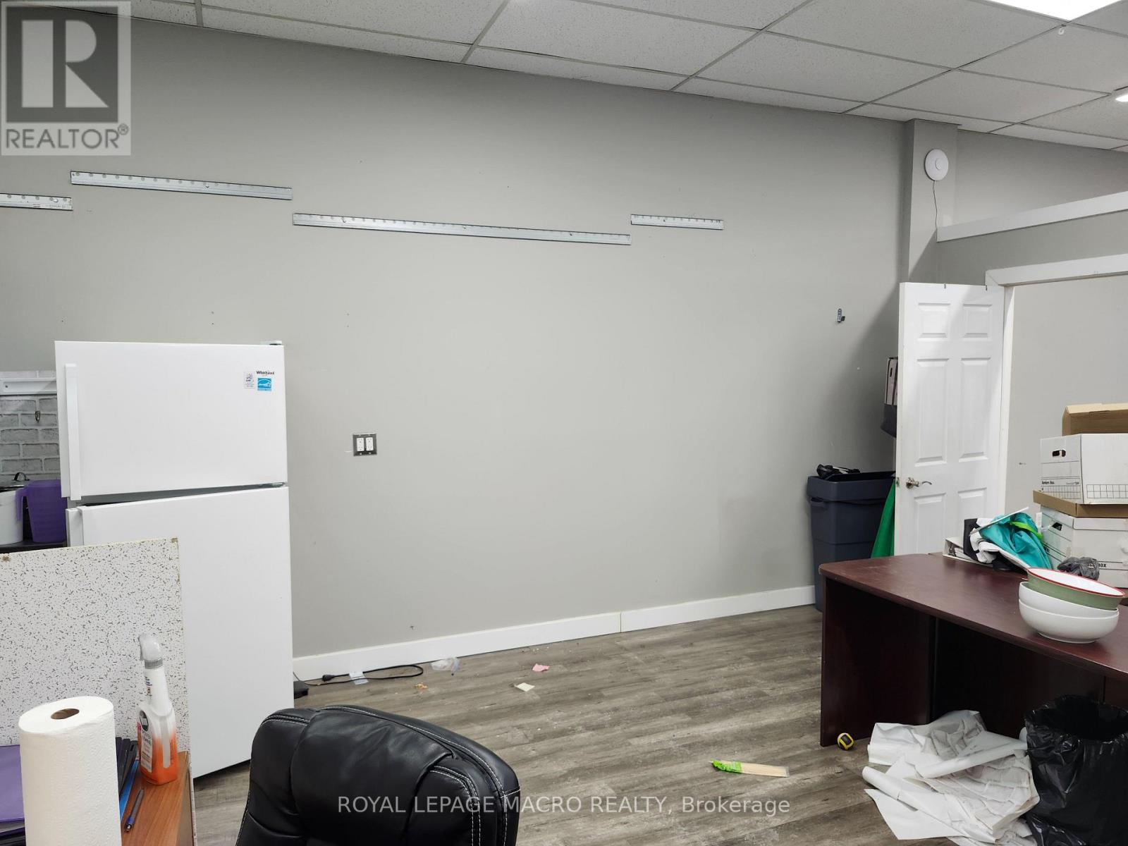 3 - 1022 Barton Street E, Hamilton, Ontario  L8L 3E4 - Photo 10 - X12740194