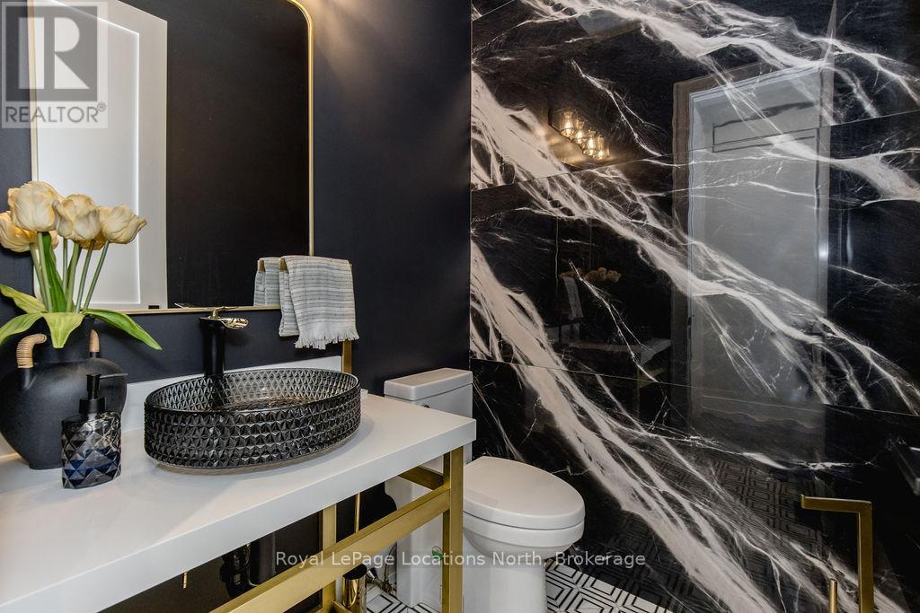 22 East John Street, Innisfil, Ontario  L0L 1L0 - Photo 23 - N12827798