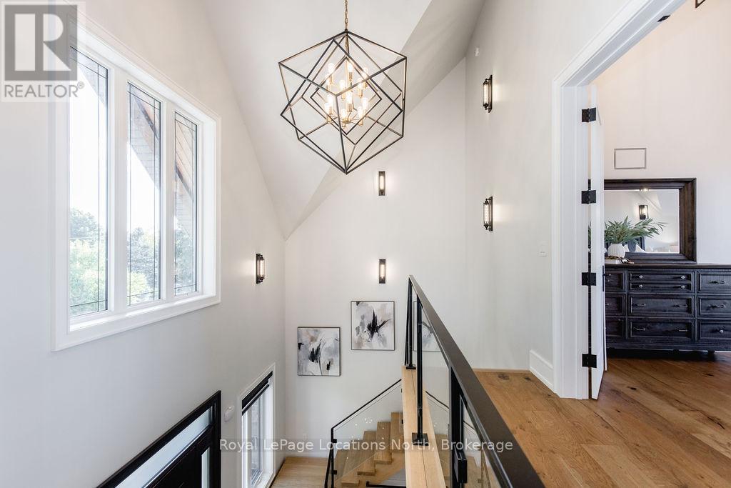 22 East John Street, Innisfil, Ontario  L0L 1L0 - Photo 25 - N12827798