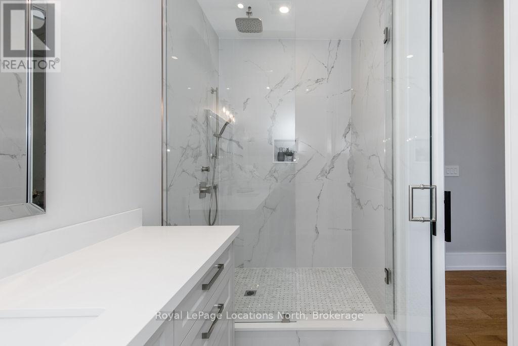 22 East John Street, Innisfil, Ontario  L0L 1L0 - Photo 34 - N12827798