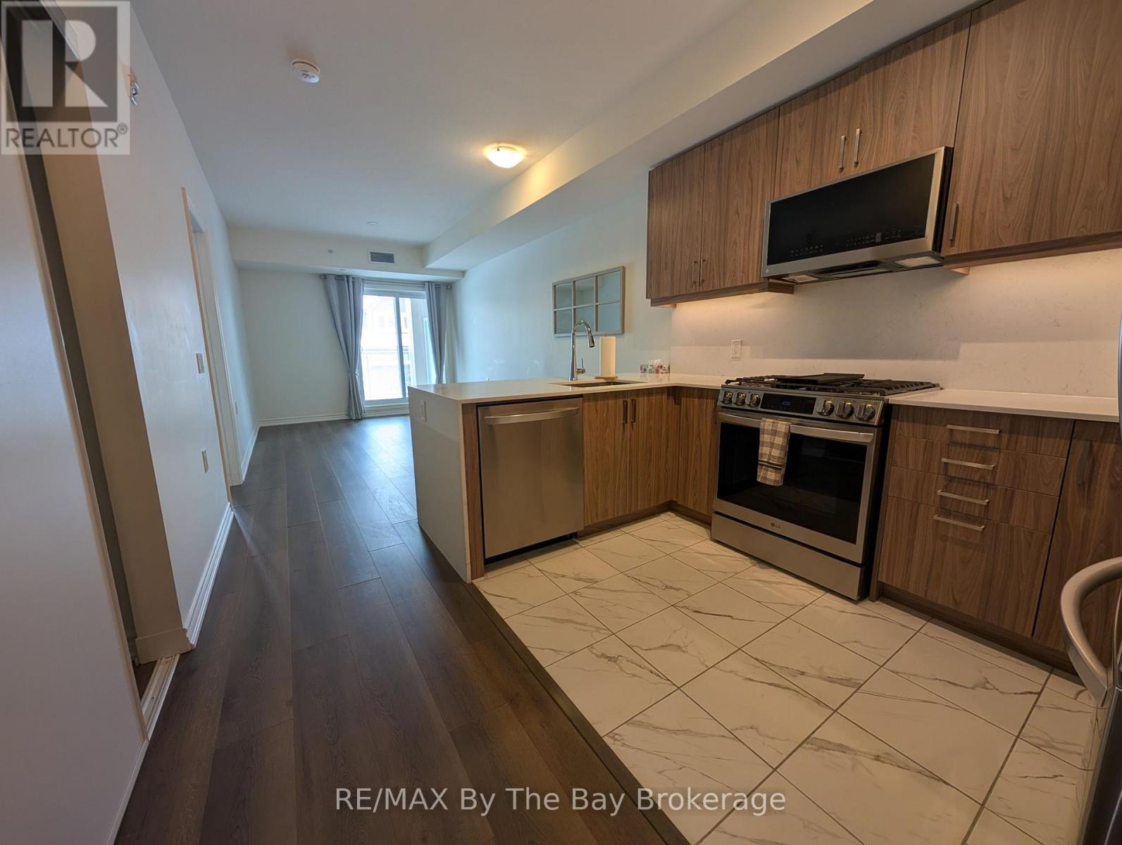 115 - 5 Spooner Crescent, Collingwood, Ontario  L9Y 1T3 - Photo 3 - S12827738