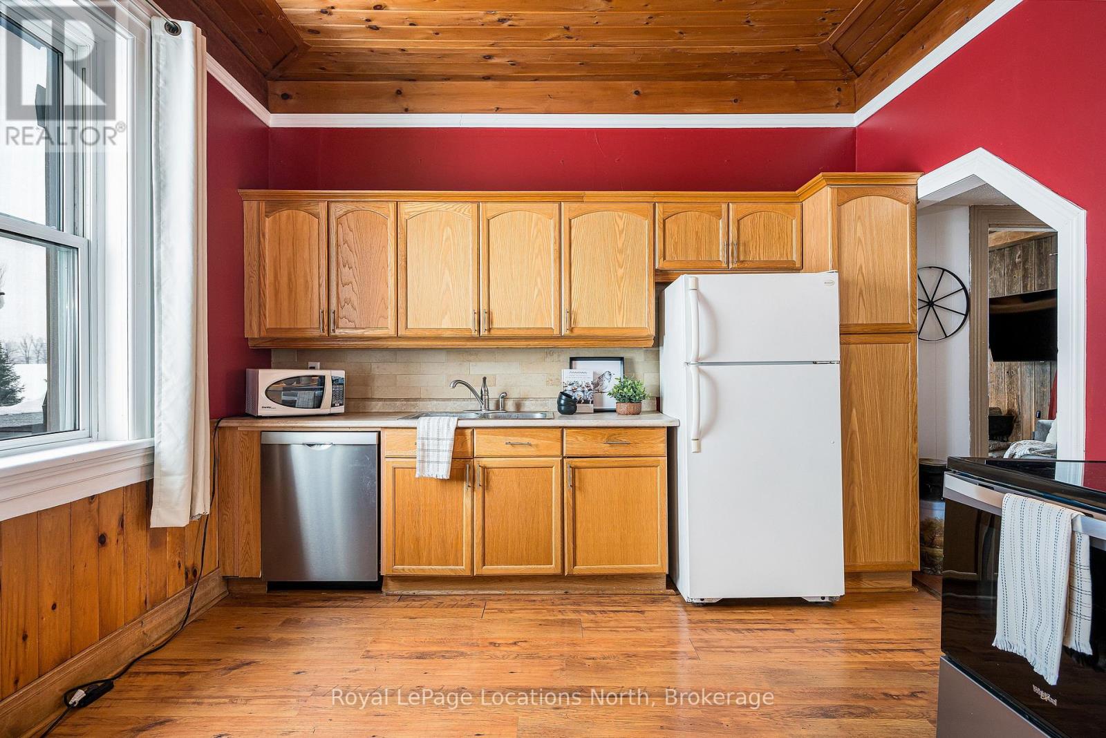 793952 124 Grey Road, Grey Highlands, Ontario  N0C 1M0 - Photo 6 - X12827646