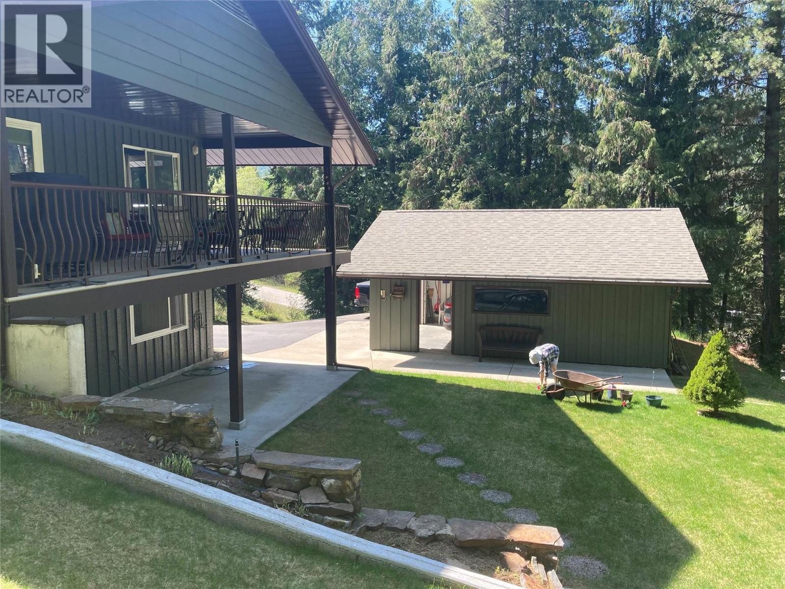 2162 Old Salmo Road, Fruitvale, British Columbia  V0G 1L1 - Photo 49 - 10376108