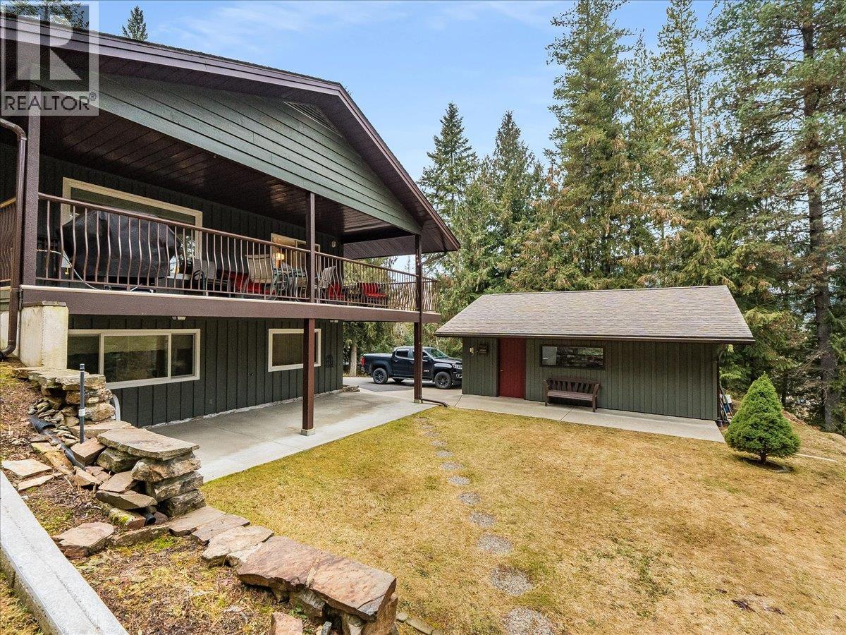 2162 Old Salmo Road, Fruitvale, British Columbia  V0G 1L1 - Photo 37 - 10376108