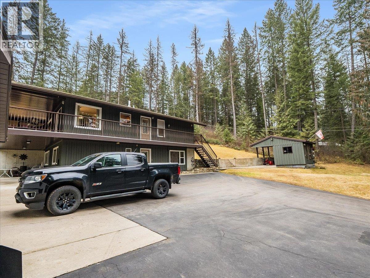 2162 Old Salmo Road, Fruitvale, British Columbia  V0G 1L1 - Photo 67 - 10376108