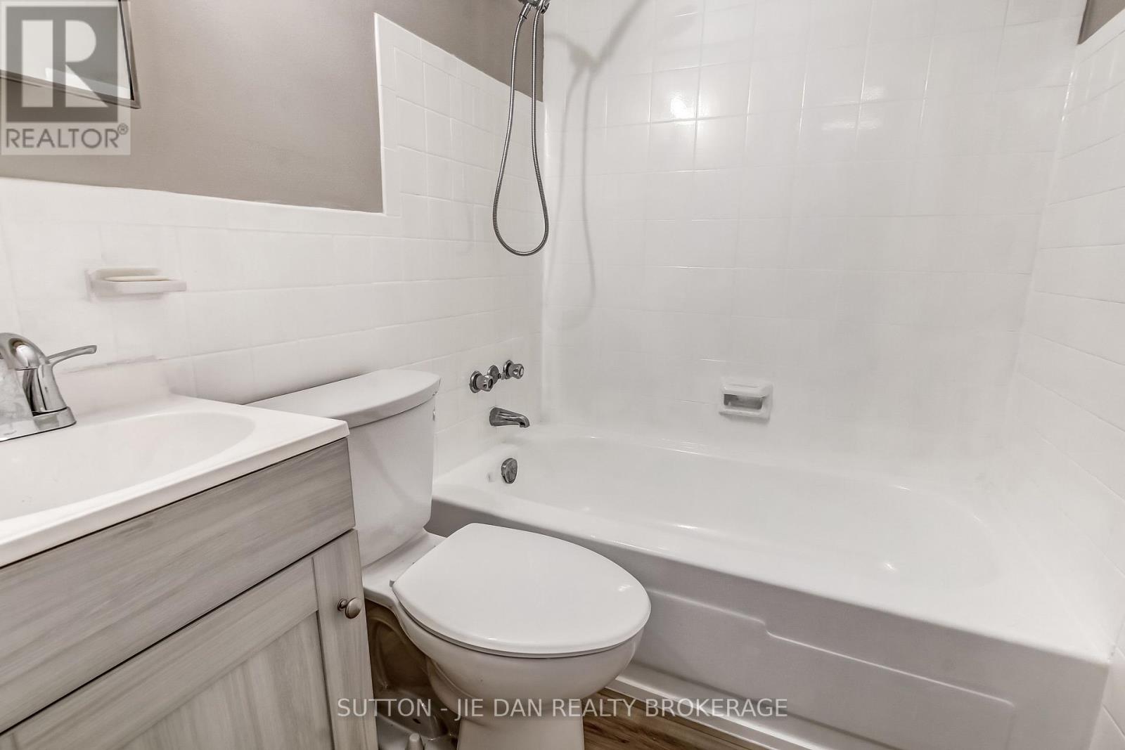 314 - 1830 Dumont Street, London East, Ontario  N5W 2S1 - Photo 10 - X12827660