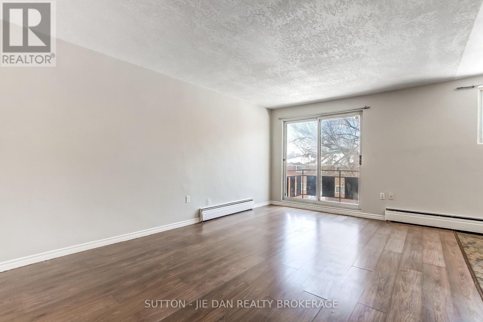 314 - 1830 Dumont Street, London East, Ontario  N5W 2S1 - Photo 3 - X12827660