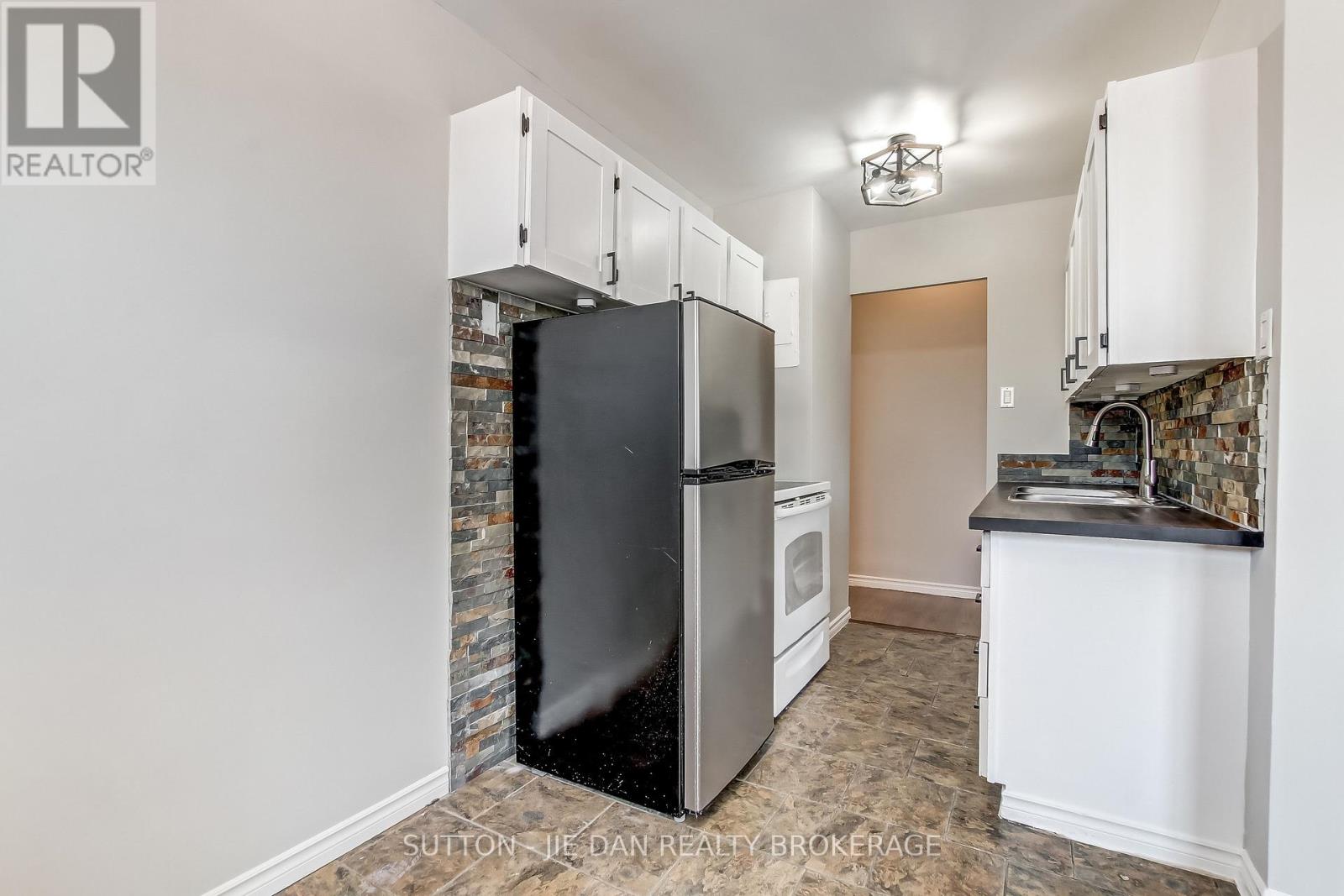 314 - 1830 Dumont Street, London East, Ontario  N5W 2S1 - Photo 5 - X12827660