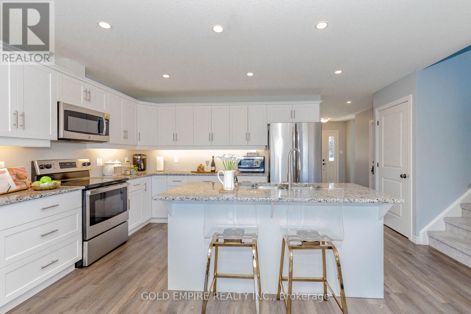 6 - 28 Minler Street, Ingersoll, Ontario  N5C 0C9 - Photo 10 - X12827782