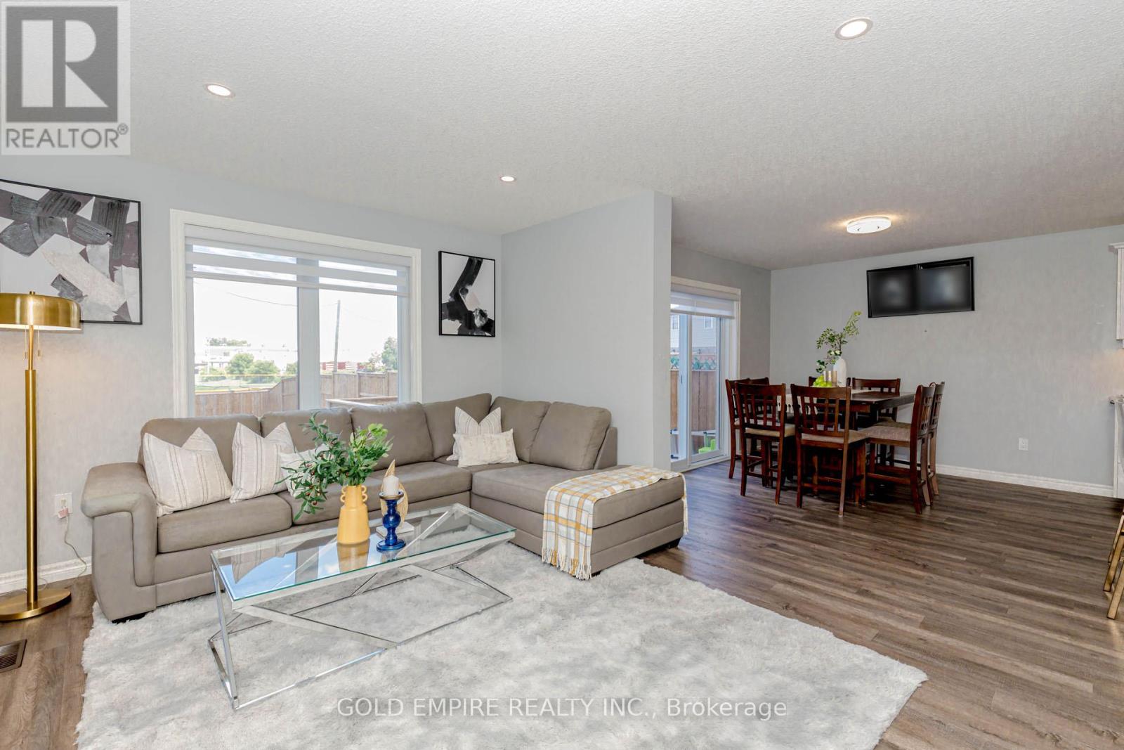 6 - 28 Minler Street, Ingersoll, Ontario  N5C 0C9 - Photo 18 - X12827782