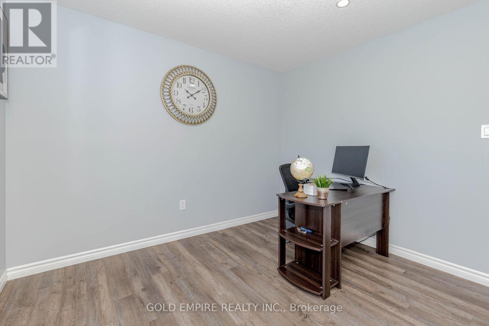 6 - 28 Minler Street, Ingersoll, Ontario  N5C 0C9 - Photo 38 - X12827782