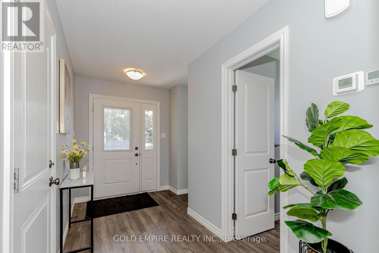 6 - 28 Minler Street, Ingersoll, Ontario  N5C 0C9 - Photo 8 - X12827782