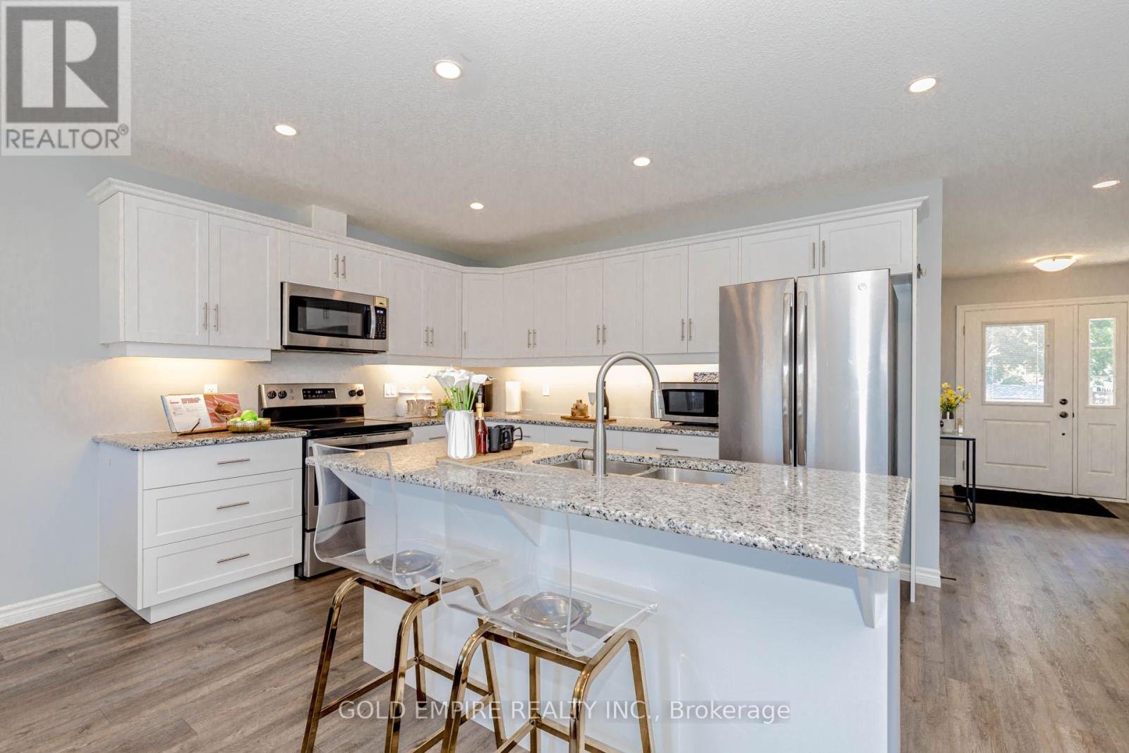 6 - 28 Minler Street, Ingersoll, Ontario  N5C 0C9 - Photo 9 - X12827782