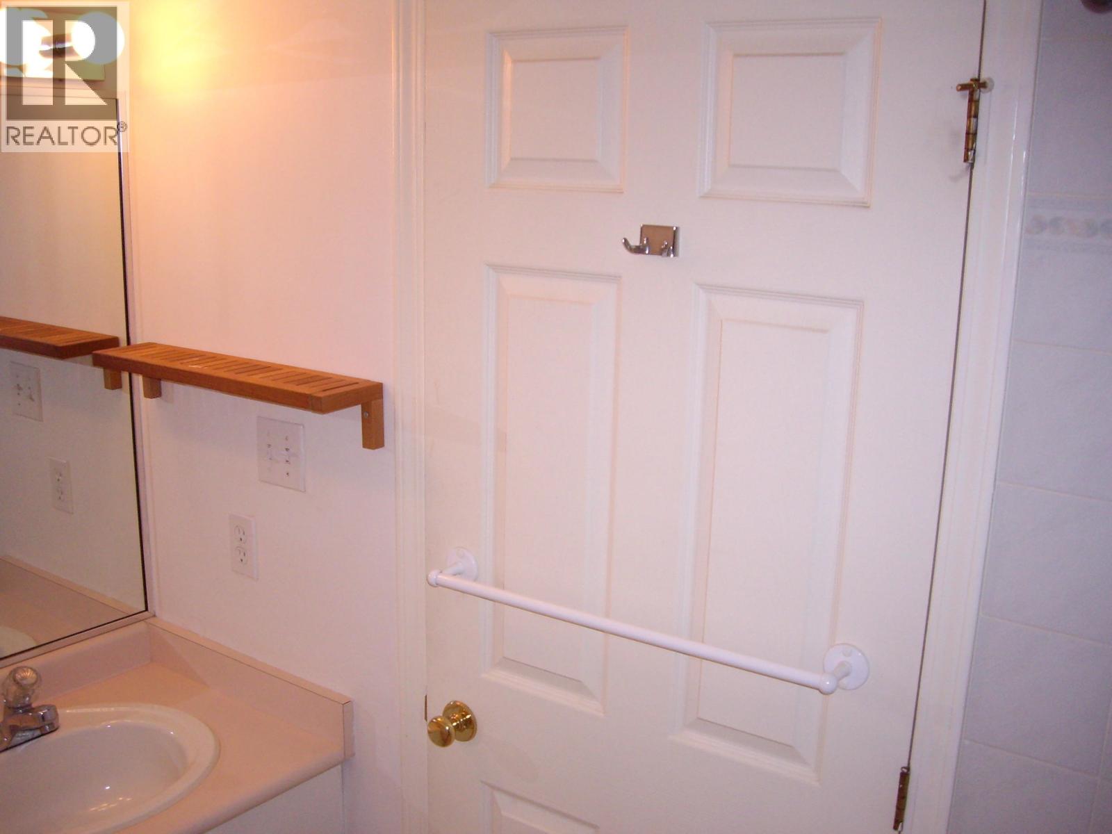 204 7071 Blundell Road, Richmond, British Columbia  V6Y 1J5 - Photo 15 - R3094097