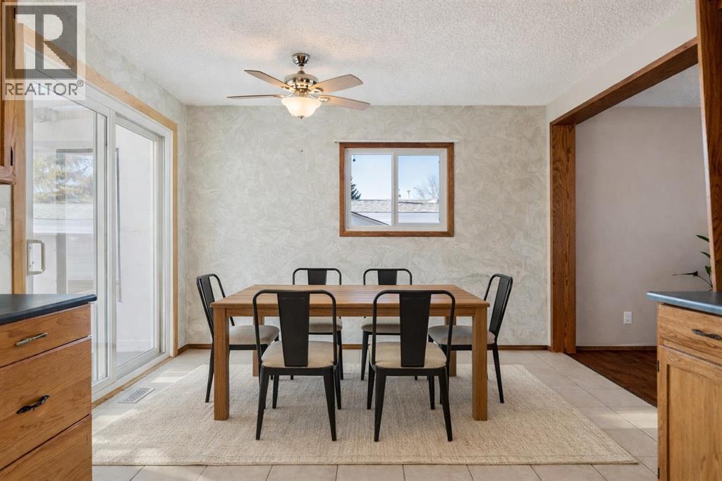 125 Big Springs Drive Se, Airdrie, Alberta  T4A 1K3 - Photo 4 - A2288324