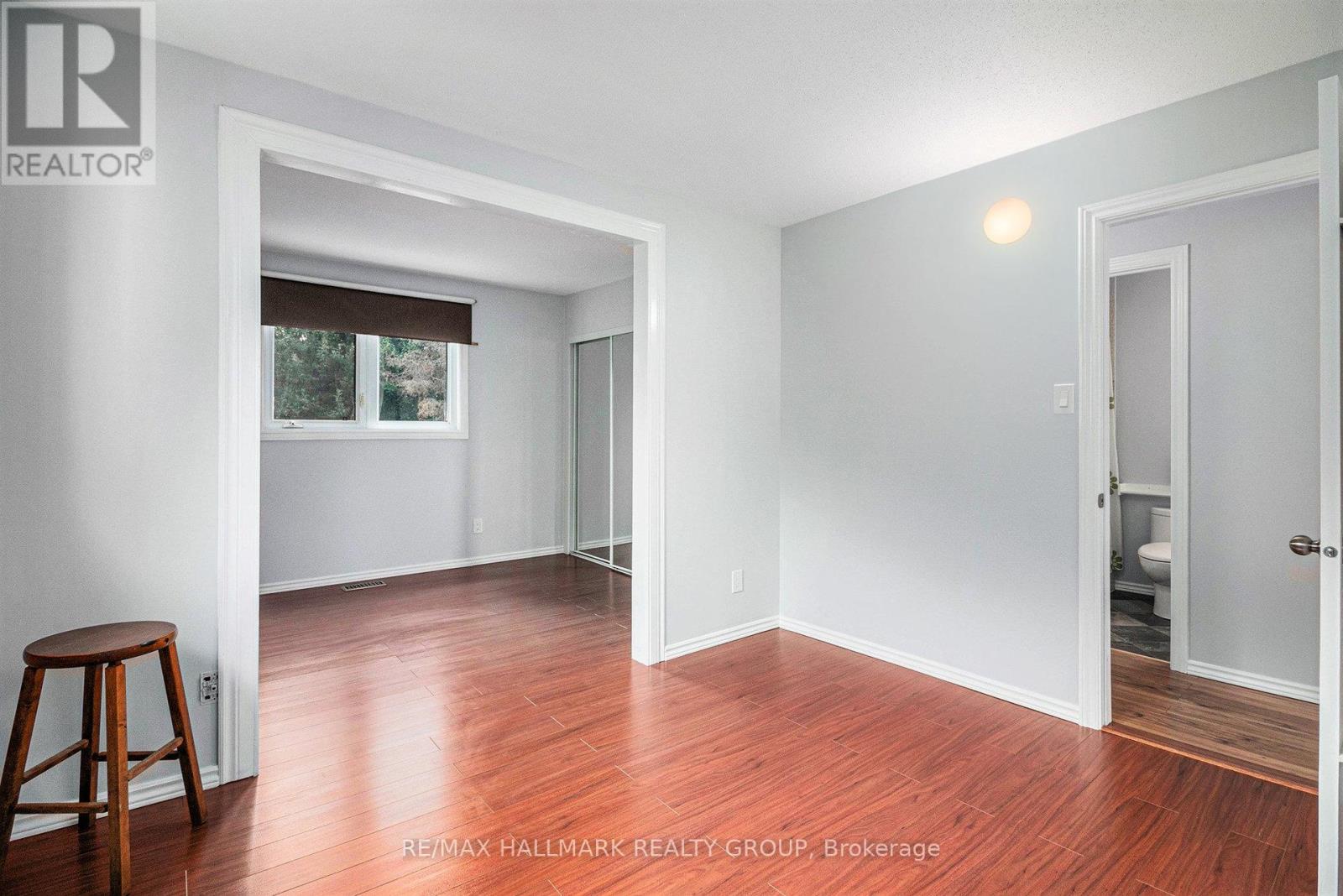 270 Mceachern Crescent, Ottawa, Ontario  K1E 3K5 - Photo 20 - X12821584