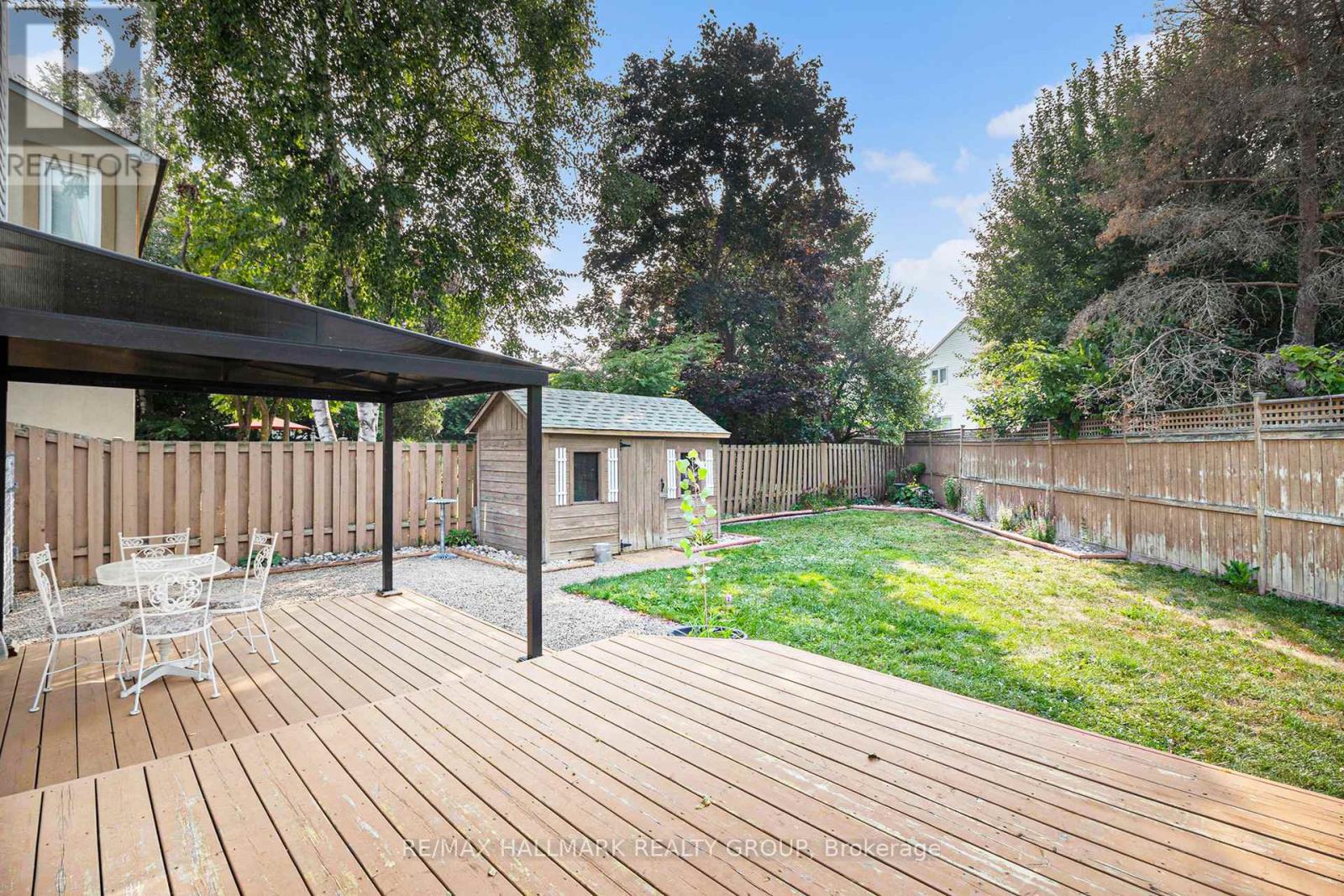 270 Mceachern Crescent, Ottawa, Ontario  K1E 3K5 - Photo 33 - X12821584